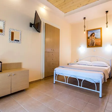 Aparthotel Avra