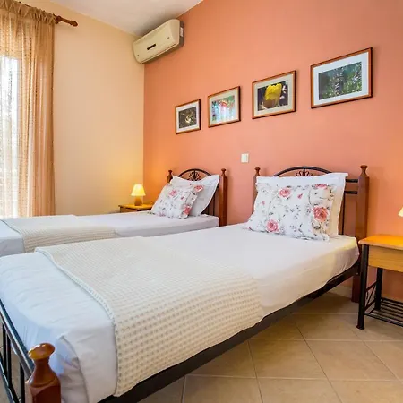 Avra Aparthotel Chrysi Ammoudia